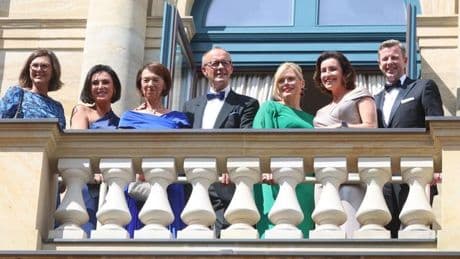 Opern-Spektakel: Roter Teppich für die Politik - Bayreuth-Start nach Gewitter