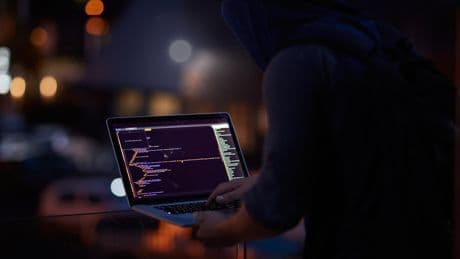 Hacking, mouchards, intrusions : les espions français recourent à des techniques de plus en plus pointues
