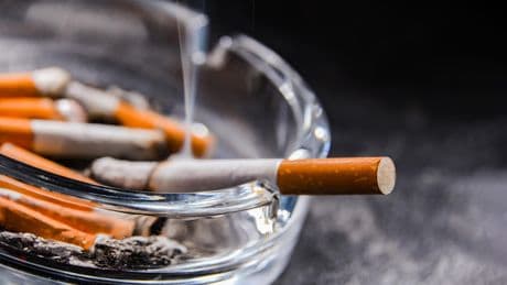 Pour protéger les océans, une ONG demande l’interdiction des filtres de cigarette