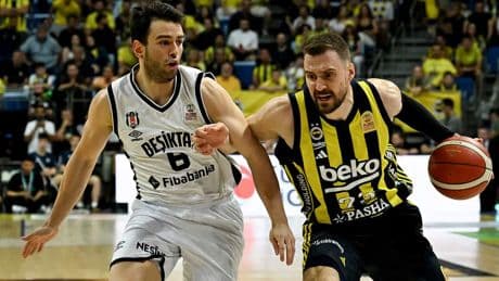 Final serisinde nefes kesen maç! Fenerbahçe galibiyet ile başladı...