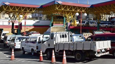 Bolivie : à la veille de l’élection présidentielle, la droite mise sur la crise économique pour imposer son projet néolibéral