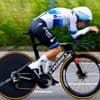 Geen roze trui voor Lotte Kopecky: landgenote eindigt op 12 seconden van Marlen Reusser in openingstijdrit Giro Donne