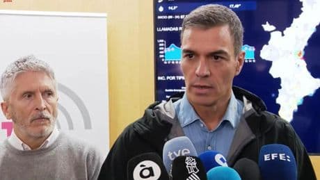Del 'si necesitan ayuda' al título falso del comisionado: diez hitos que lastran la respuesta del Gobierno ante la dana