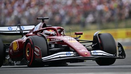 Leclerc sorprende a los McLaren birlándoles la 'pole'; Alonso invita a soñar con el 5.º de salida