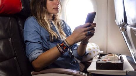 Simple plane hack lets you get more food for free when travelling long distance