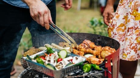 Auf der Terrasse: Simples Mittel hält Wespen und Mücken fern