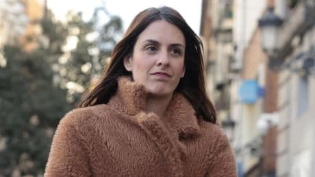 La hija recién nacida de Rita Maestre, ingresada en la UCI: "Sufrió dos apneas seguidas, la primera vez dejó de respirar"