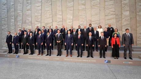 Bakan Güler, NATO'da aile fotoğrafı çekimine katıldı