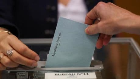 La législative partielle de Paris, qui devrait voir s’affronter Rachida Dati et Michel Barnier, aura lieu les 21 et 28 septembre