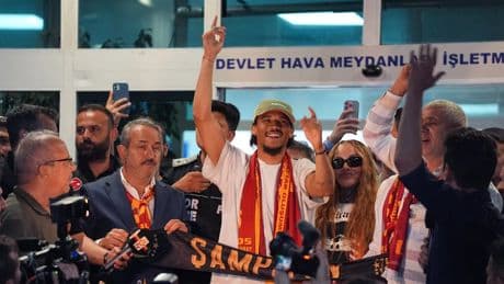 Galatasaray'a transferi için İstanbul'a gelmişti... Leroy Sane'den Bayern Münih'e veda mesajı!