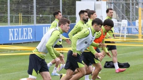 Imanol no sólo no recupera a nadie sino que pierde a Barrenetxea