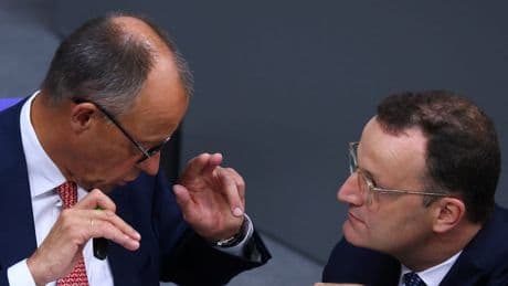 Nach Richter-Knall - Lässt Merz jetzt Spahn fallen?