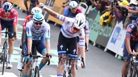 Fotofinish, cadute, ritiri. &Egrave; il Tour delle polemiche