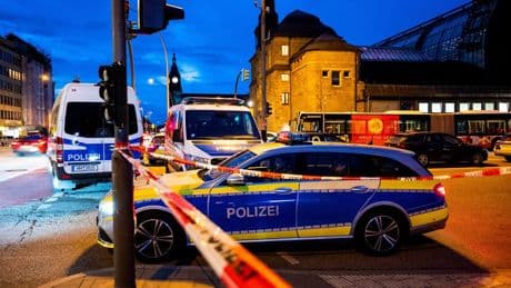 18 gewonden bij mesaanval Hamburg, 'dader heeft psychische aandoening'
