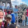 BV 24/7. Tine Embrechts waagde zich aan de 20 km door Brussel en Dorien Reynaert hint naar geslacht van tweede kindje