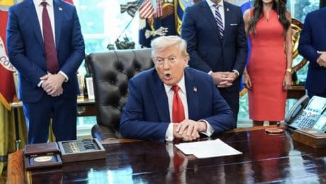 Trump Signs Orders Aiming to End Cashless Bail
