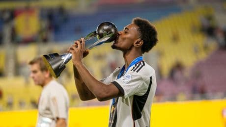 Ex-Bundesliga-Star sicher - „Mein Sohn wird in Gladbach durchstarten!”