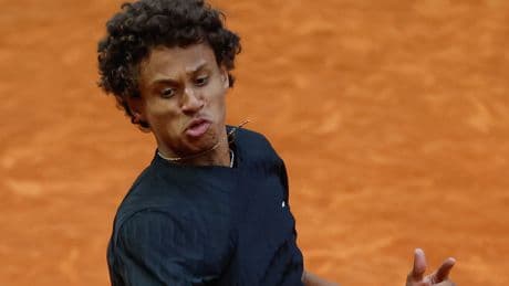 El milagro de Gabriel Diallo: de 'lucky loser' a los cuartos del Mutua tras salvar tres bolas de partido ante Dimitrov