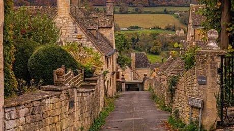 Inside pretty town dubbed 'Queen of the Cotswolds' that's frozen in time