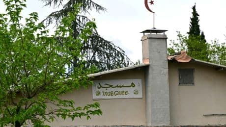 INFO BFMTV. Meurtre dans une mosquée du Gard: la procédure de remise du suspect à la France est enclenchée