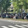 Commotie in Knokke-Heist na massale ‘picknick’ op middenberm voor luxehotel La Reserve: “Groep Indische bezoekers die daar werden afgezet”