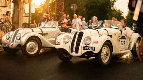 1000 Miglia, un'emozione da Dolce Vita. La storica corsa sbarca a Roma, un affascinante corteo di 430 vetture d?epoca nelle vie del centro