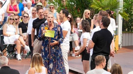 "Aber sch*** drauf": Andrea Kiewel eskaliert im "Fernsehgarten"
