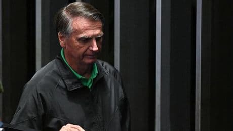 Un golpe frustrado, una vieja enemistad y el 'factor Trump': las claves para entender el arresto domiciliario de Bolsonaro