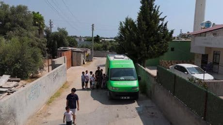 Mezitli Belediyesi’nden öğrencilere mobil kuaför hizmeti