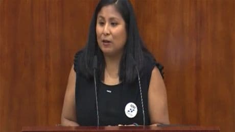 &quot;Firmaron sentencias de muerte&quot;: la intervención en la Asamblea de Madrid que originó el choque entre Ayuso y García