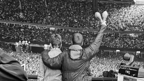 Rock ‘n’ Roll, flying pints and a brotherly hug: Inside Oasis’s first reunion show