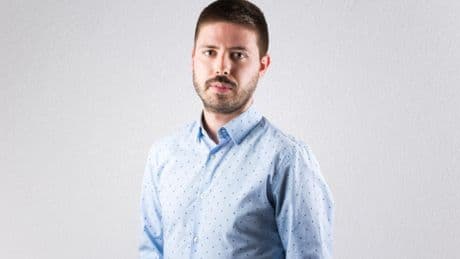 Ángel Rull, psicólogo: "Cuando vives con el piloto automático puesto puede ser una forma de disociar de tu cerebro"