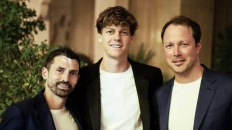 <p>Jannik, suggestione Federer. Dagli ex di Murray e Nadal a Djokovic, lo staff Sinner dopo Wimbledon</p>
