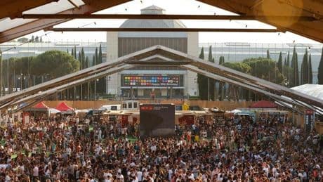 La empresa del fondo proisraelí que organiza festivales pide el fin del conflicto en Gaza y dice que sus beneficios no saldrán del circuito musical