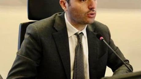 Puglia, chiesti i domiciliari per l'assessore regionale Delli Noci