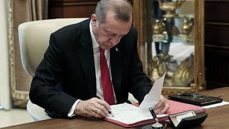 Resmi Gazete'de yayımlandı: MEB, Maliye ve Turizm Bakanlığı'na yeni atamalar
