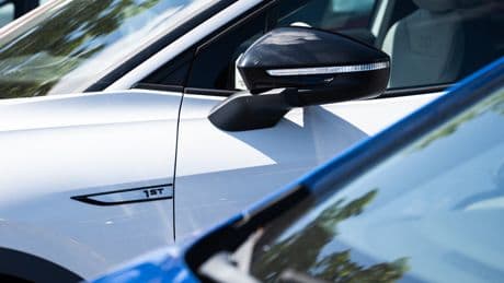 Republican Bill to End E.V. Tax Credit Could Hurt G.M. and Ford