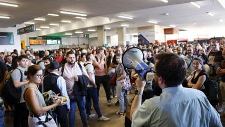 Restablecida la circulación en Chamartín tras repararse los daños causados por un tren