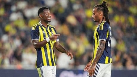 Fenerbahçe'de yeni transferler görücüye çıktı!