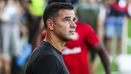 Míchel, tras el 5-0 del Villarreal: "No me siento representado por los jugadores, es muy duro y muy fuerte"