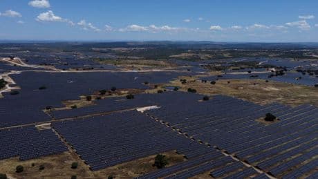 El neocolonialismo energético: la energía renovable crece donde menos se consume