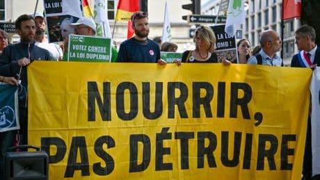 Pétition contre la loi Duplomb : une “sensation démocratique”, et après ?