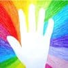 „Die real gelebte Vielfalt sichtbar machen“ : Wie sich Queerfeindlichkeit an Berliner Schulen vorbeugen lässt