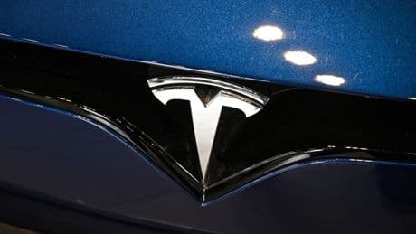 Moins de 1.000 voitures immatriculées en avril: les ventes de Tesla plongent en France