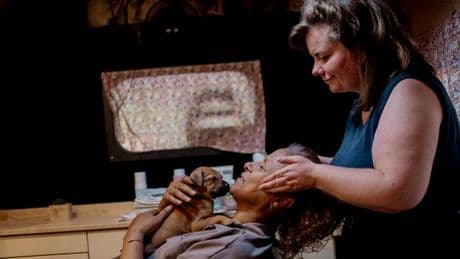 Précarité : du soin esthétique au « soin psychologique », Camping-Care, un salon de bien-être itinérant