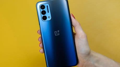 Millions of phone owners with OLD mobiles urged to change four settings that are ‘slowing’ it down and killing battery