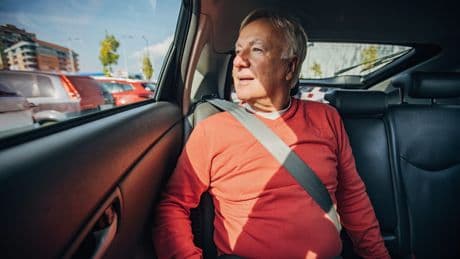 Mobilität im Alter - Fahrdienste setzen verstärkt auf die Generation Ü60