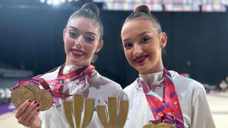 La hazaña de dos gimnastas leonesas: logran tres oros con el conjunto español en la Copa del Mundo