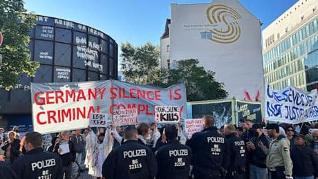 Pro-Palästina-Aktivisten greifen FDP-Politikerin an – Sie spricht von Verfolgungsjagd bis zur U-Bahn