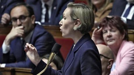 Commission d’enquête TikTok : le rapport étrille une plateforme « à l’assaut de la jeunesse » et formule 43 recommandations